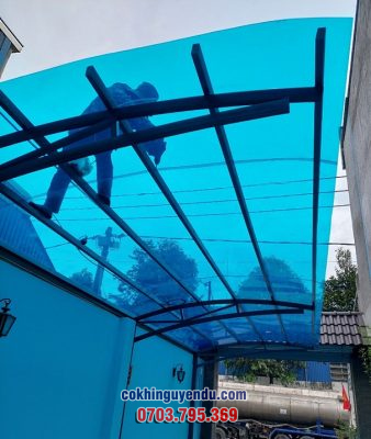 Làm mái nhựa poly tại Thuận An